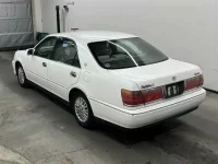 Toyota CROWN лот № 10272 оценка 3.5  с аукциона в Японии 1