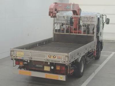 Isuzu FORWARD  с аукциона в Японии