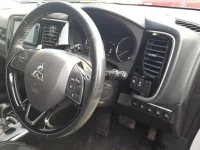 Mitsubishi OUTLANDER лот № 90770 оценка 3.5  с аукциона в Японии 8