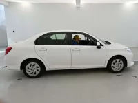 Toyota COROLLA AXIO лот № 30534 оценка 4  с аукциона в Японии 2