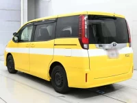 Toyota NOAH лот № 30535 оценка RA  с аукциона в Японии 5