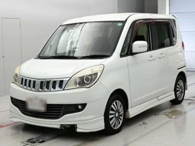 Mitsubishi DELICA D2