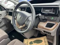 Honda STEP WAGON лот № 11247 оценка 4  с аукциона в Японии 2