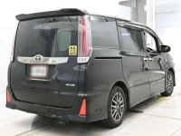 Toyota NOAH лот № 30560 оценка 3.5  с аукциона в Японии 1