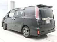 Toyota NOAH лот № 30560 оценка 3.5  с аукциона в Японии 5