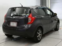Nissan NOTE лот № 30563 оценка 3  с аукциона в Японии 1