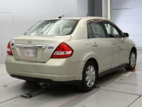Nissan TIIDA LATIO лот № 90840 оценка 3  с аукциона в Японии 1