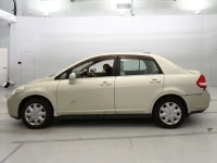 Nissan TIIDA LATIO лот № 90840 оценка 3  с аукциона в Японии 3