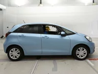 Honda FIT лот № 30570 оценка 4  с аукциона в Японии 2