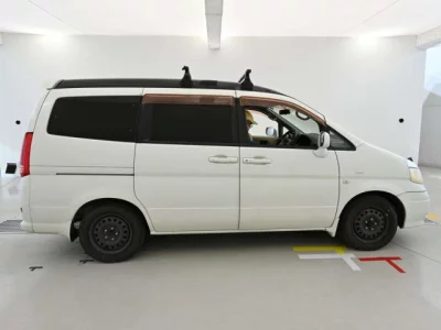 Nissan SERENA  с аукциона в Японии