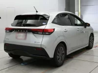 Nissan NOTE лот № 30576 оценка R  с аукциона в Японии 1