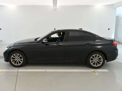 BMW 3-Series  с аукциона в Японии