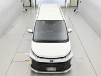 Toyota VOXY лот № 30584 оценка 5  с аукциона в Японии 6