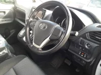 Toyota NOAH лот № 30594 оценка 3.5  с аукциона в Японии 8