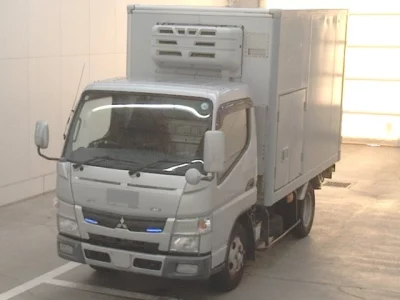 Mitsubishi CANTER  с аукциона в Японии