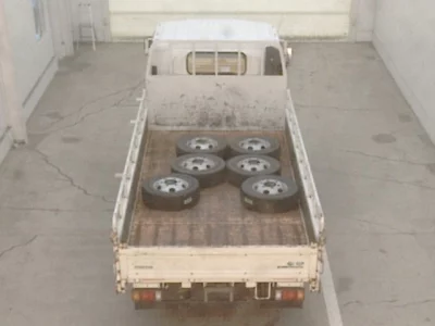 Mazda TITAN  с аукциона в Японии