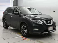 Nissan X-TRAIL лот № 30597 оценка 4  с аукциона в Японии 4