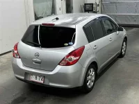 Nissan TIIDA лот № 90181 оценка 3  с аукциона в Японии 4