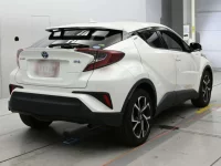 Toyota C-HR лот № 30605 оценка 4  с аукциона в Японии 1