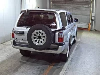 Toyota HILUX SURF лот № 1239 оценка 3.5  с аукциона в Японии 4