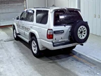 Toyota HILUX SURF лот № 1239 оценка 3.5  с аукциона в Японии 1