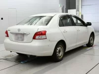 Toyota BELTA лот № 30611 оценка 4  с аукциона в Японии 1
