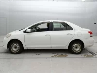 Toyota BELTA лот № 30611 оценка 4  с аукциона в Японии 3