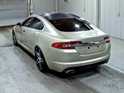 Jaguar XF SERIES