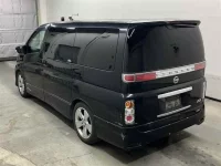Nissan ELGRAND лот № 90104 оценка 3  с аукциона в Японии 1