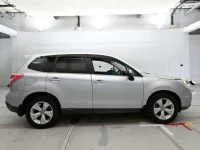 Subaru FORESTER лот № 30617 оценка 3.5  с аукциона в Японии 2