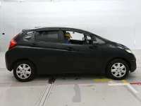 Honda FIT лот № 30620 оценка 4  с аукциона в Японии 2