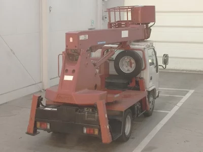 Isuzu ELF  с аукциона в Японии