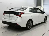 Toyota PRIUS лот № 30648 оценка 3.5  с аукциона в Японии 1