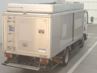 Isuzu ELF  с аукциона в Японии