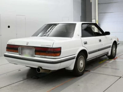 Toyota CROWN  с аукциона в Японии