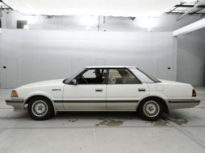 Toyota CROWN  с аукциона в Японии