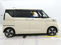 Nissan ROOX лот № 23 оценка 3.5  с аукциона в Японии 2