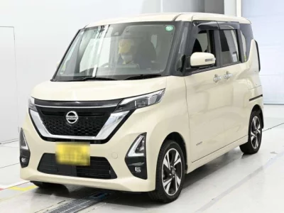 Nissan ROOX  с аукциона в Японии