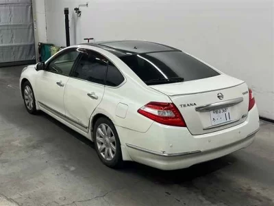 Nissan TEANA