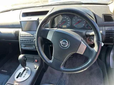 Nissan SKYLINE  с аукциона в Японии