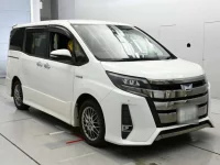 Toyota NOAH лот № 30665 оценка 3.5  с аукциона в Японии 4