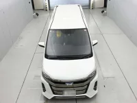 Toyota NOAH лот № 30665 оценка 3.5  с аукциона в Японии 6