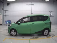 Toyota SIENTA лот № 30670 оценка 4  с аукциона в Японии 3