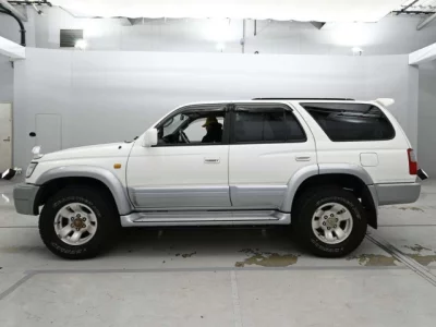 Toyota HILUX SURF  с аукциона в Японии