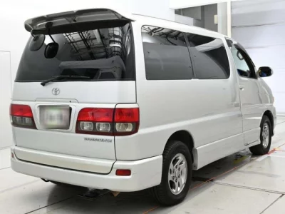 Toyota HIACE REGIUS