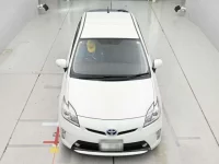 Toyota PRIUS лот № 30693 оценка R  с аукциона в Японии 6