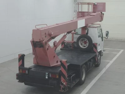 Isuzu ELF  с аукциона в Японии