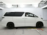 Toyota VELLFIRE лот № 30699 оценка 4  с аукциона в Японии 2