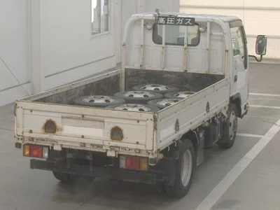 Isuzu ELF  с аукциона в Японии