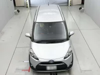 Toyota SIENTA лот № 30708 оценка 3.5  с аукциона в Японии 6